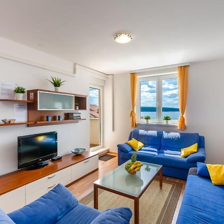 Apartment Tia Криквеница Екстериор снимка