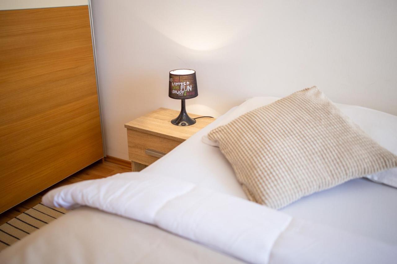 Apartment Tia Криквеница Екстериор снимка