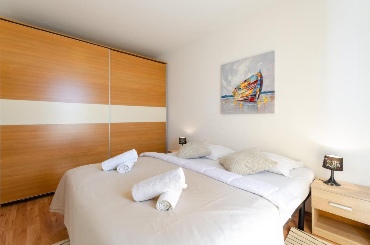 Apartment Tia Криквеница Екстериор снимка